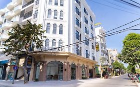 Sun Hill Hotel